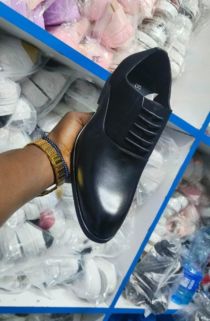 Cool shoe black